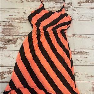 Summer/Spring dress. Size M. High low dress.